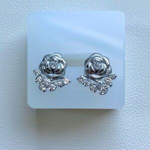 Elegant Silver Floral Earrings